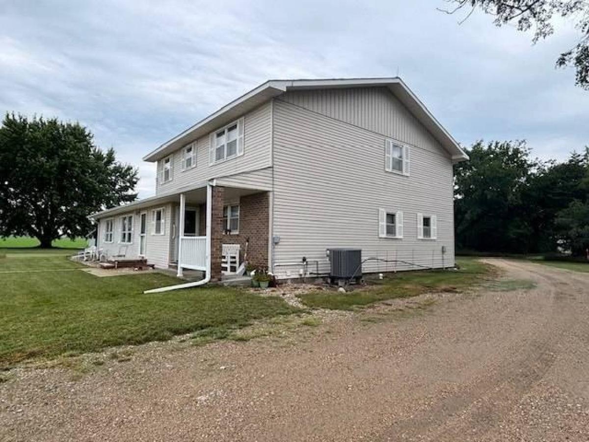 Picture of Home For Sale in Lesterville, South Dakota, United States