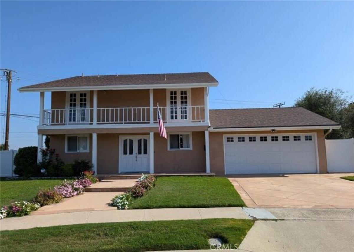 Picture of Home For Sale in Fountain Valley, California, United States