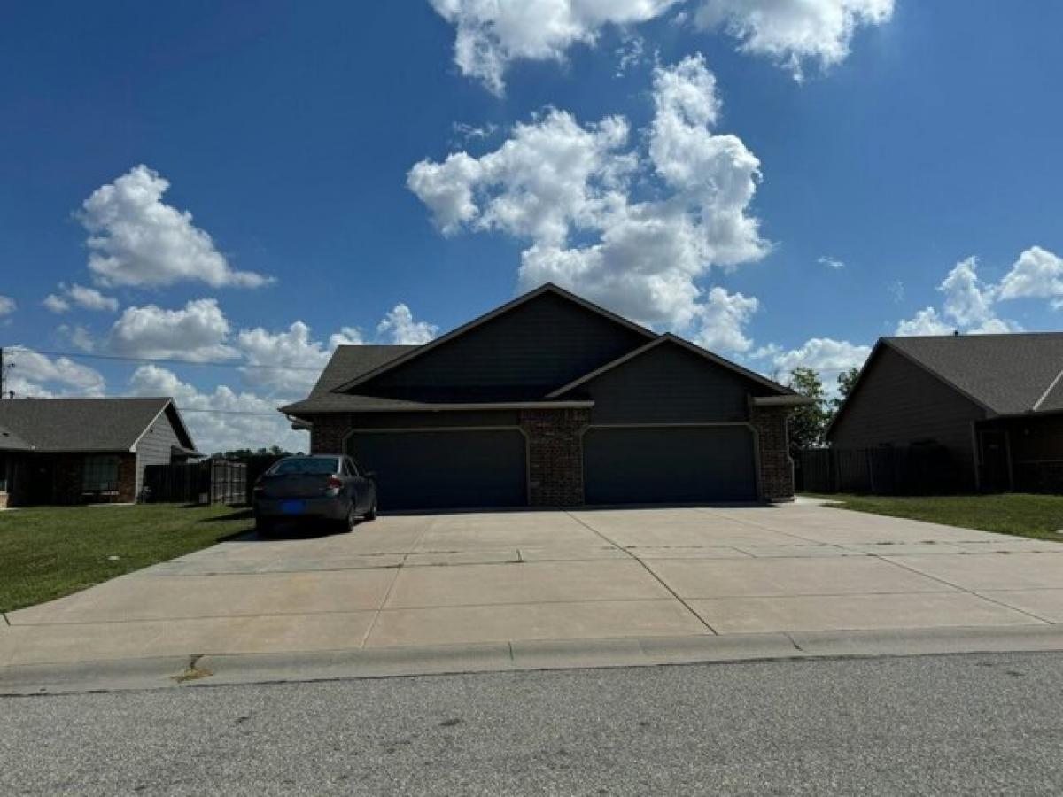 Picture of Home For Sale in Kechi, Kansas, United States