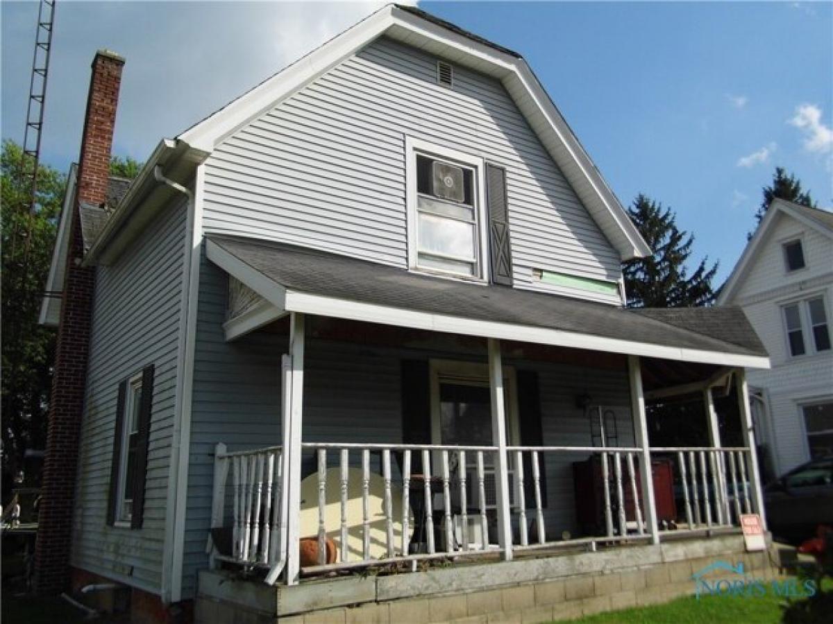 Picture of Home For Sale in West Unity, Ohio, United States