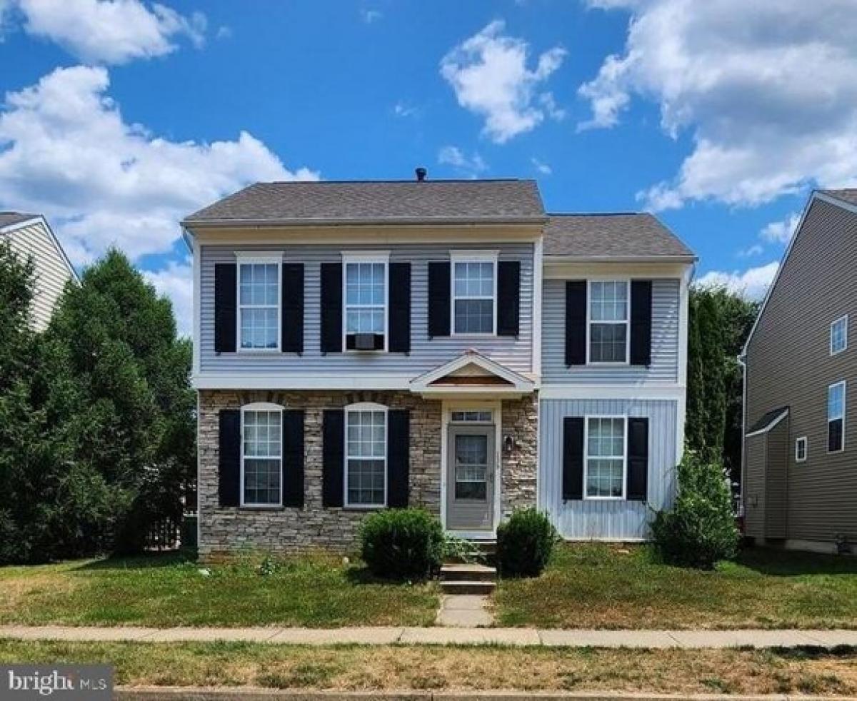 Picture of Home For Sale in Charles Town, West Virginia, United States