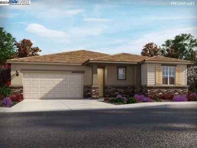 Home For Sale in Vacaville, California