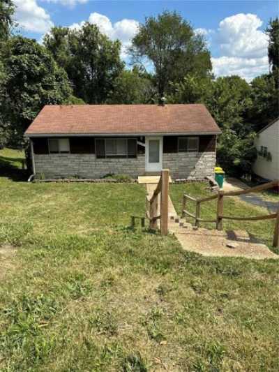 Home For Sale in Jennings, Missouri