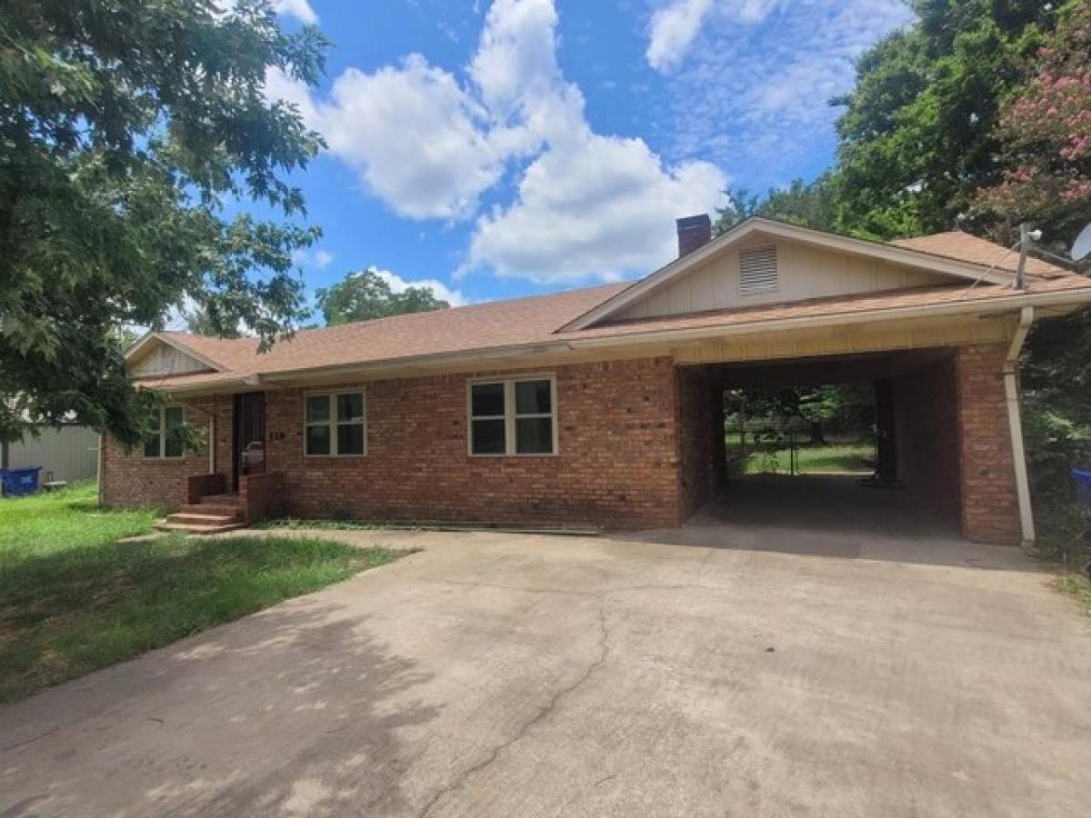 Picture of Home For Sale in Oakwood, Texas, United States