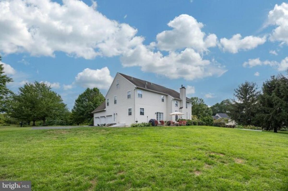 Picture of Home For Sale in Pottstown, Pennsylvania, United States