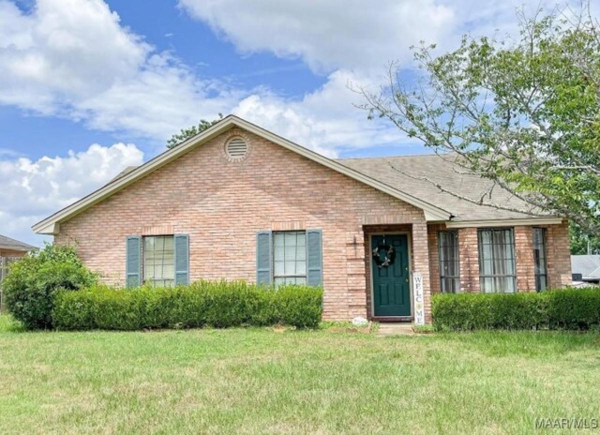 Picture of Home For Sale in Montgomery, Alabama, United States