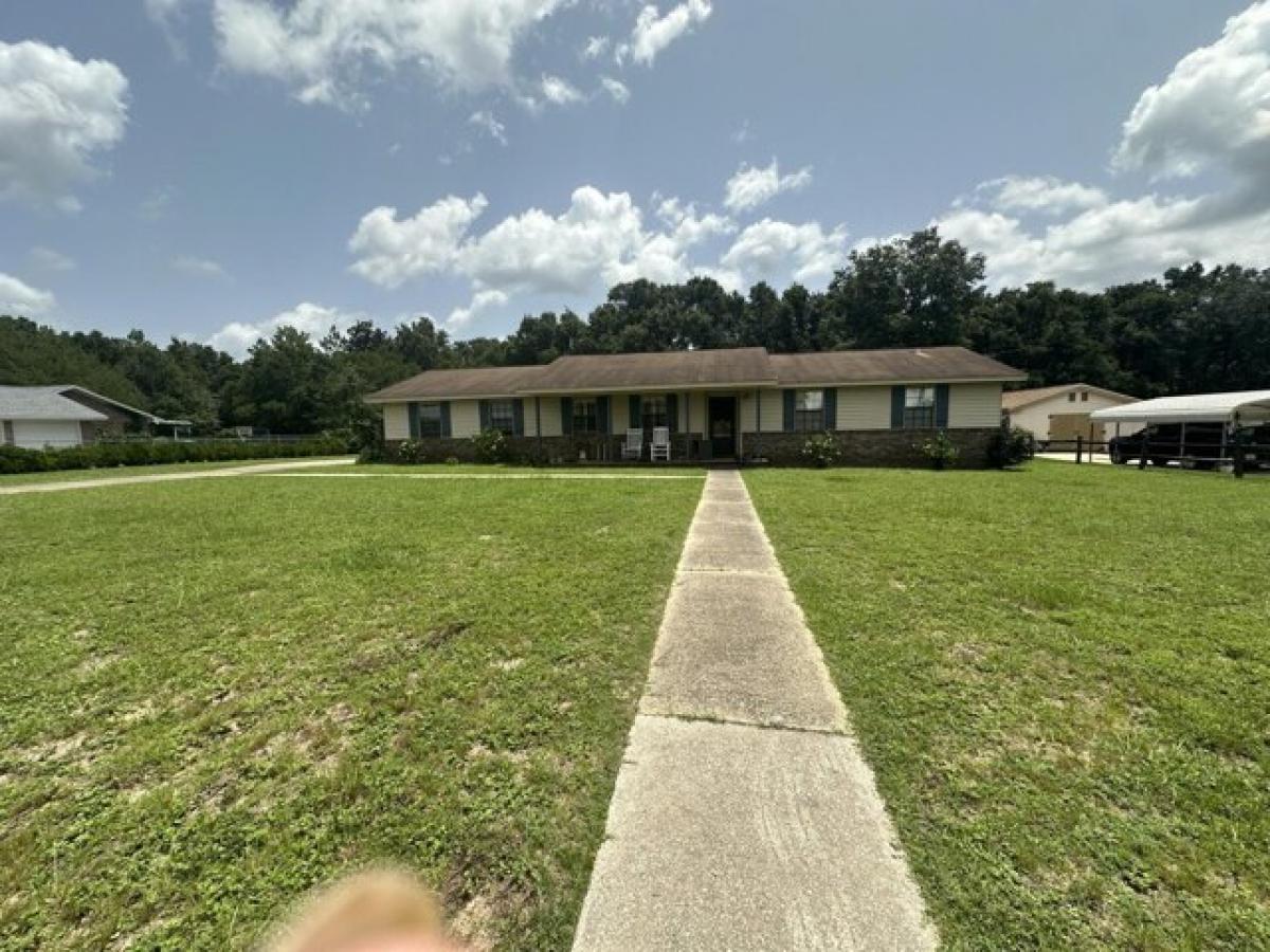 Picture of Home For Sale in Crestview, Florida, United States