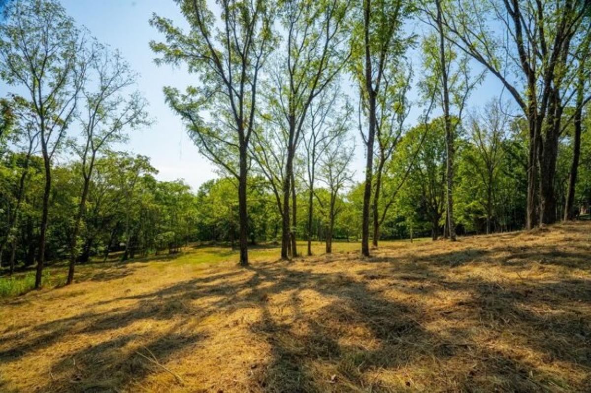 Picture of Residential Land For Sale in Gallatin, Tennessee, United States