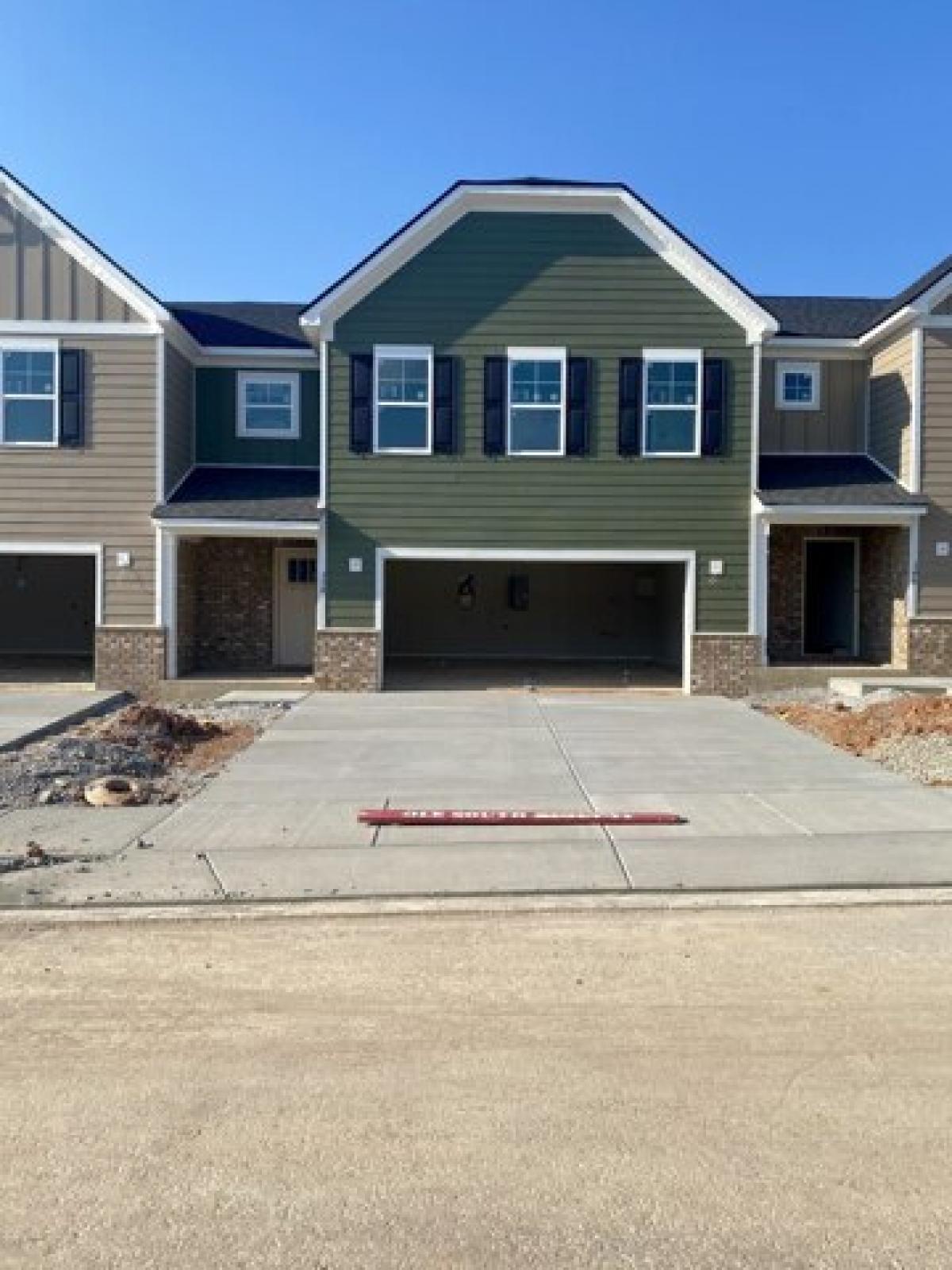 Picture of Home For Sale in Pleasant View, Tennessee, United States