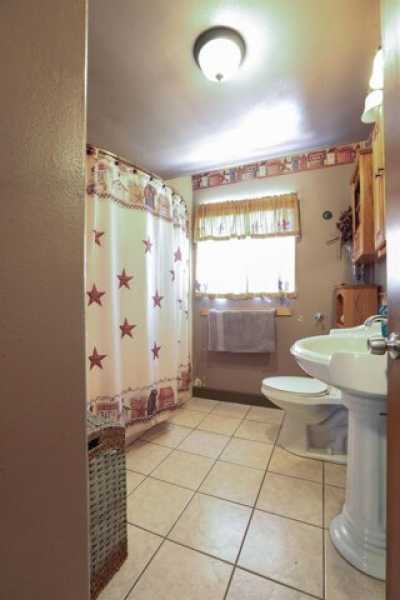 Home For Sale in Stevinson, California