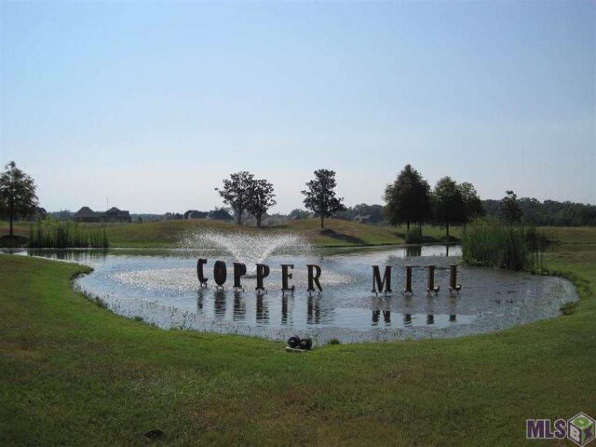 Picture of Residential Land For Sale in Zachary, Louisiana, United States