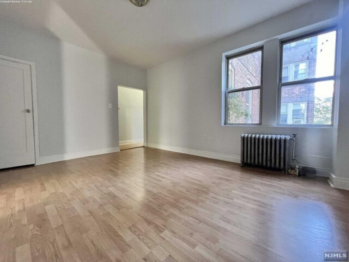 Picture of Home For Rent in North Bergen, New Jersey, United States