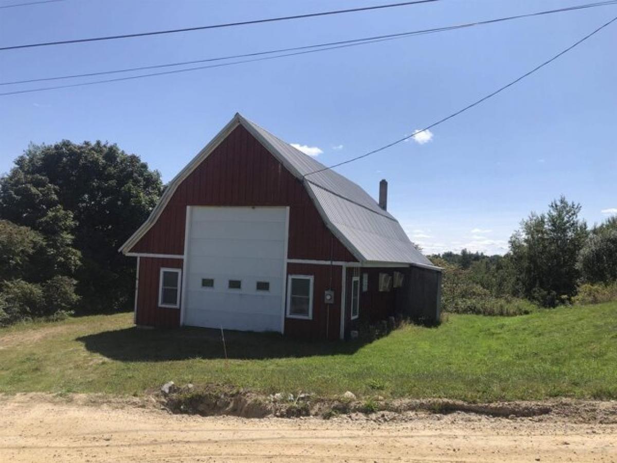 Picture of Home For Sale in Pittsfield, New Hampshire, United States