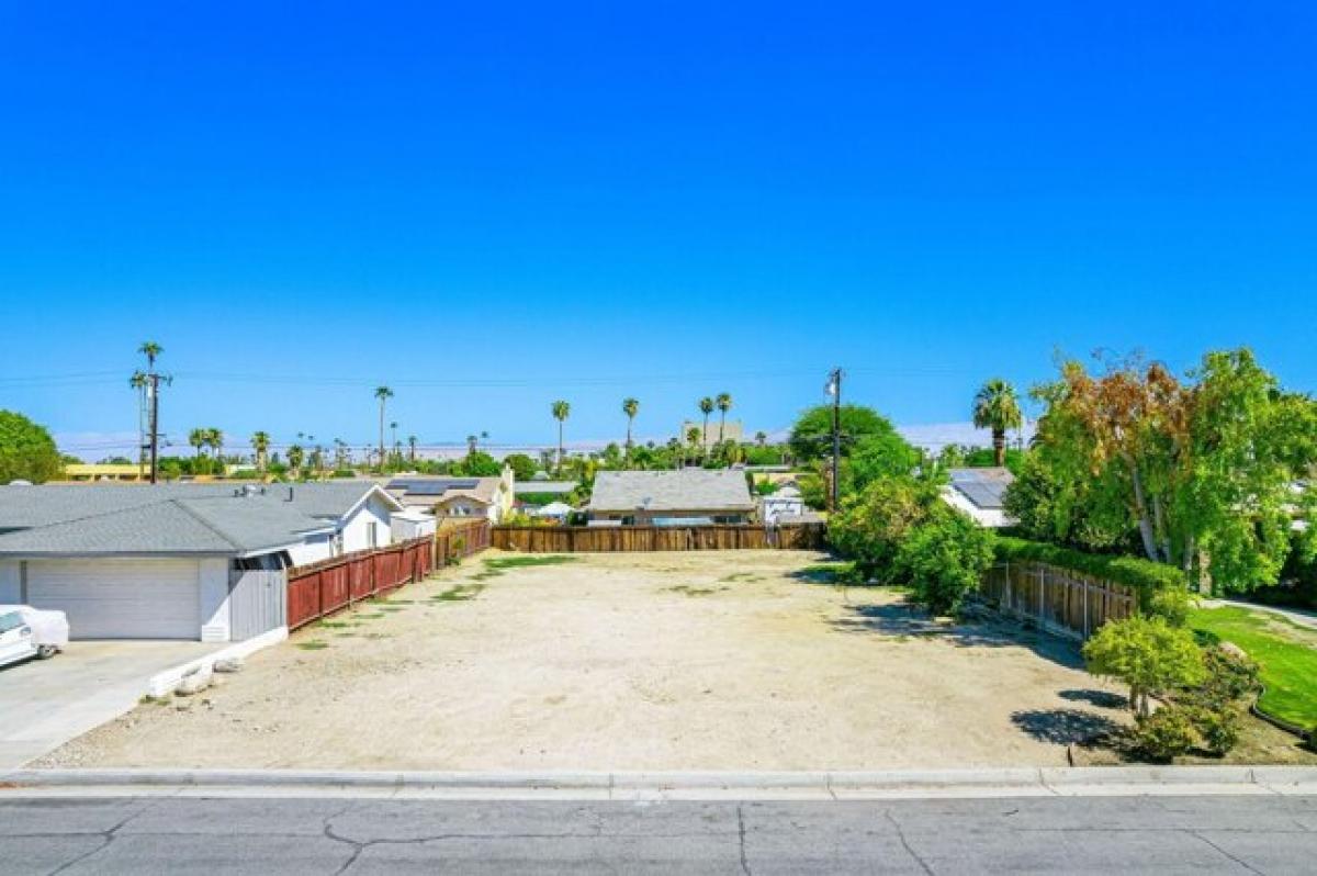 Picture of Residential Land For Sale in Palm Desert, California, United States