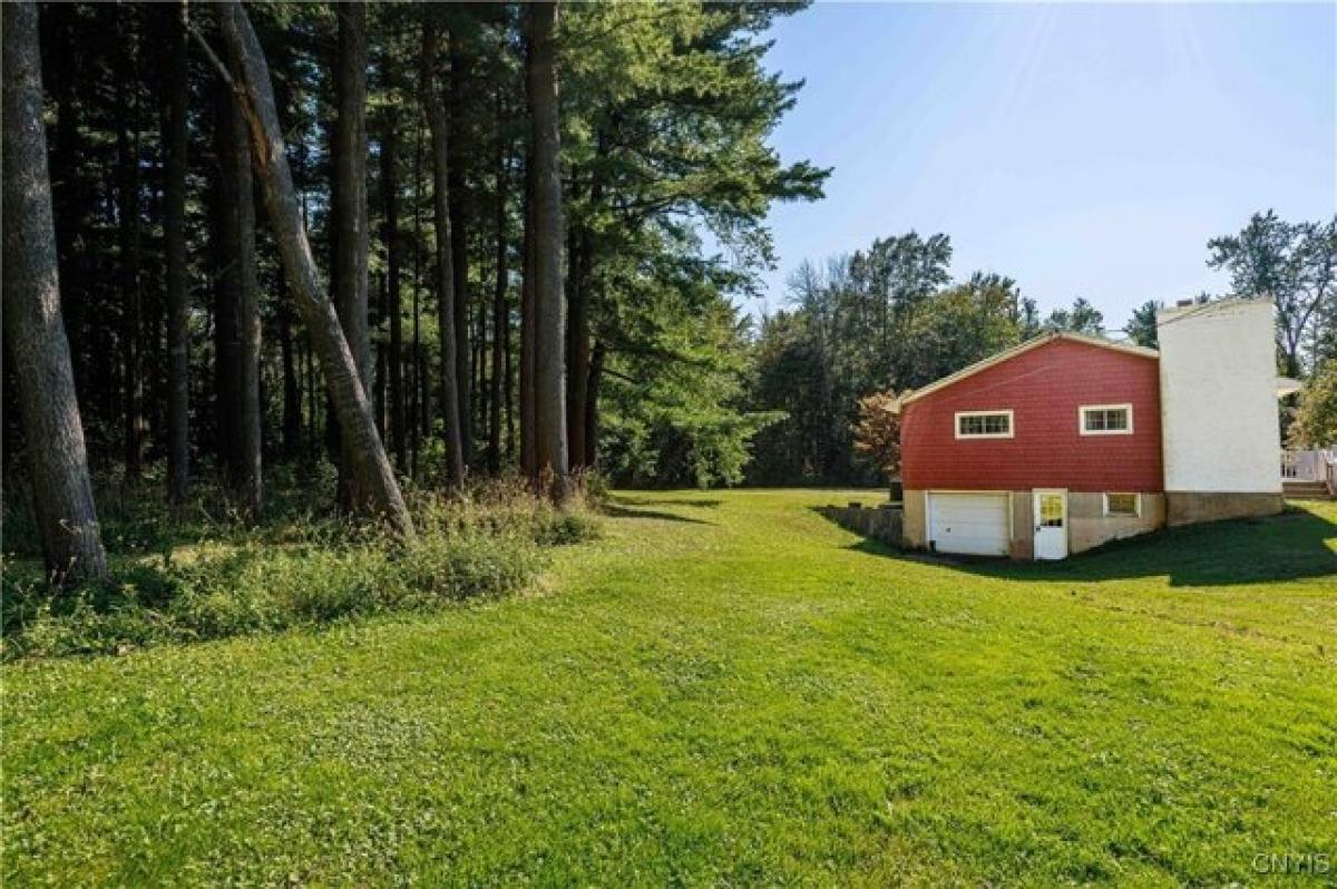 Picture of Home For Sale in Oswego, New York, United States