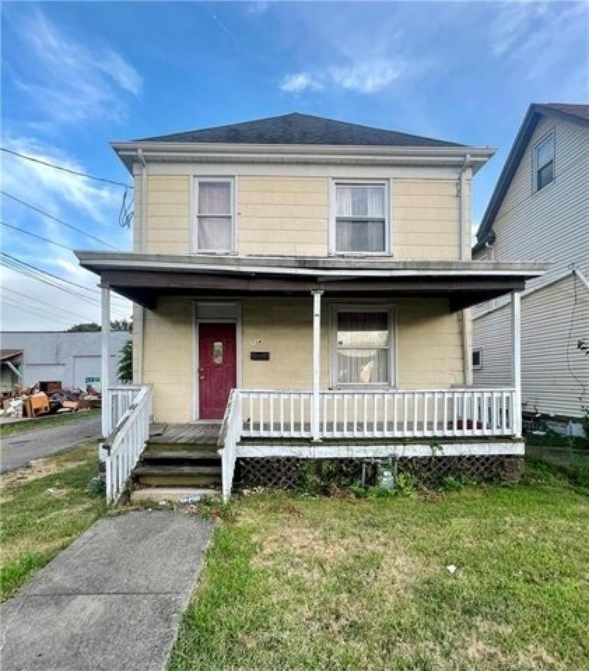 Picture of Home For Sale in New Kensington, Pennsylvania, United States