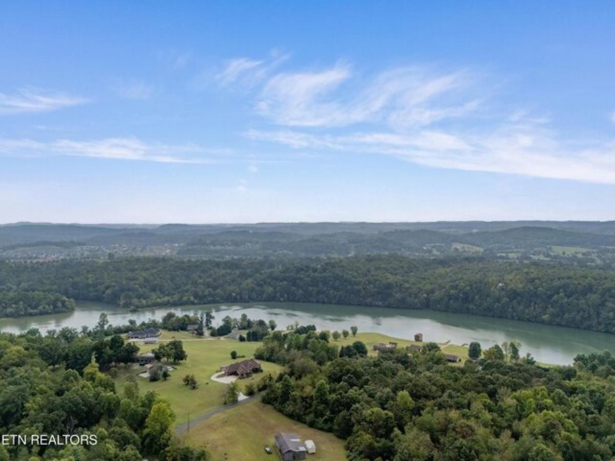 Picture of Residential Land For Sale in Harriman, Tennessee, United States