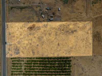 Residential Land For Sale in Porterville, California