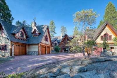 Home For Sale in Shaver Lake, California