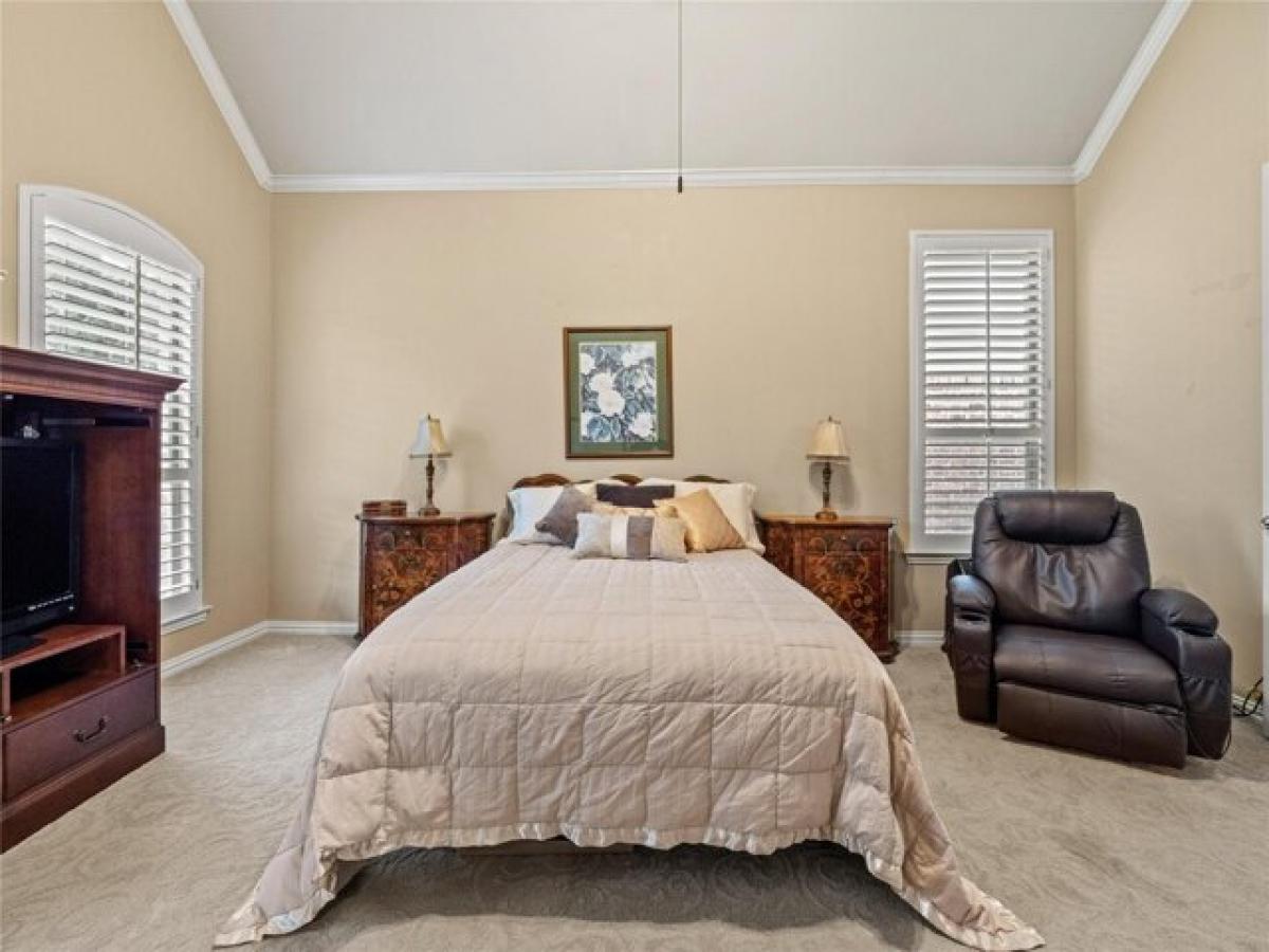 Picture of Home For Sale in Carrollton, Texas, United States