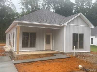 Home For Sale in Wetumpka, Alabama