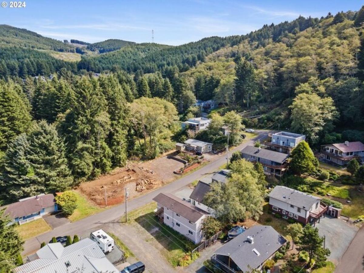 Picture of Home For Sale in Rockaway Beach, Oregon, United States