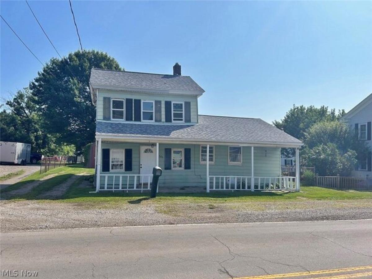 Picture of Home For Sale in Louisville, Ohio, United States