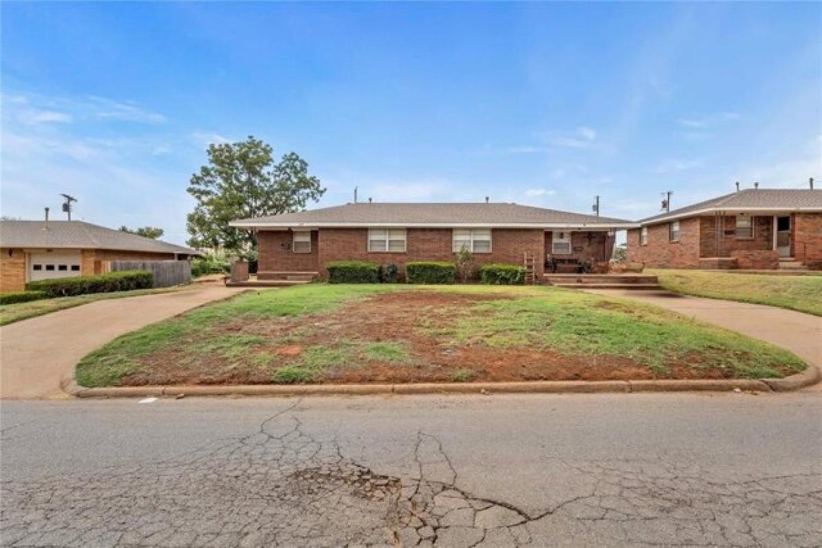 Picture of Home For Sale in Weatherford, Oklahoma, United States