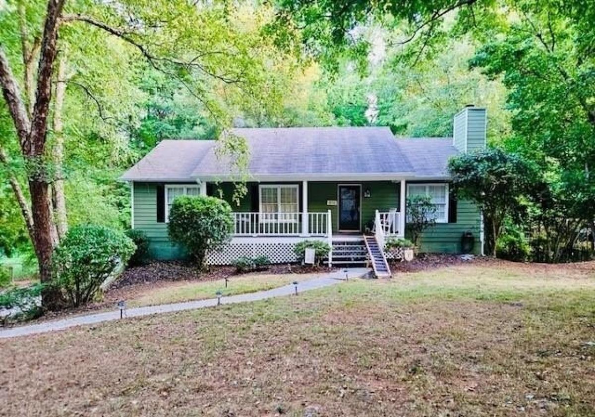 Picture of Home For Sale in Acworth, Georgia, United States