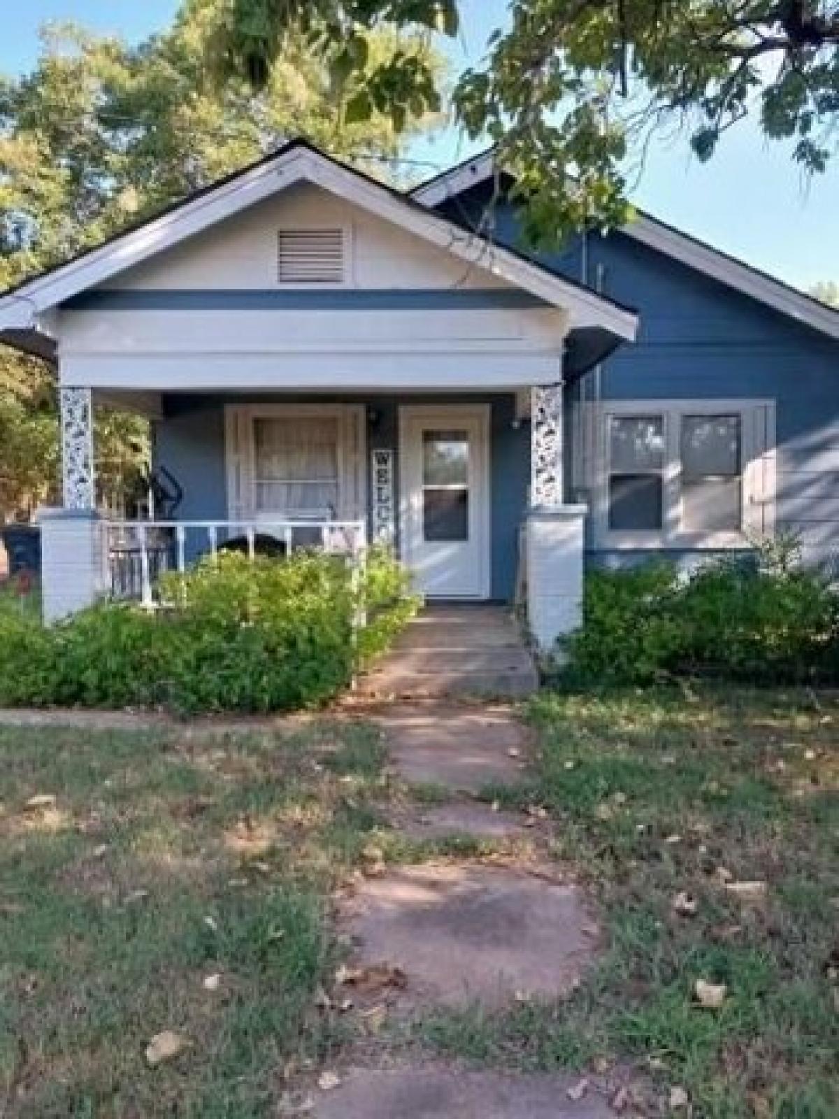 Picture of Home For Sale in Shawnee, Oklahoma, United States