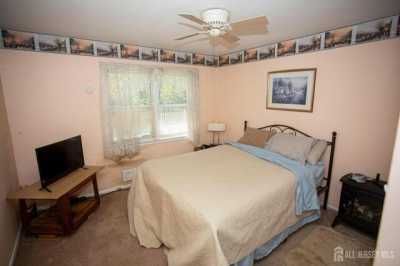 Home For Sale in Edison, New Jersey