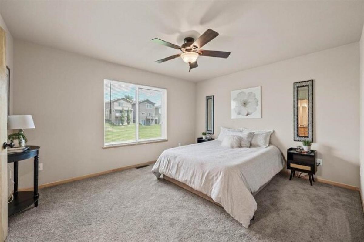 Picture of Home For Sale in Coralville, Iowa, United States