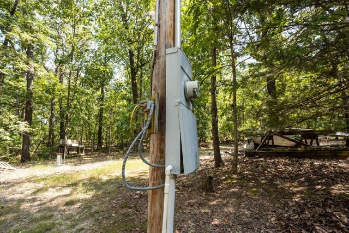 Picture of Home For Sale in Warsaw, Missouri, United States