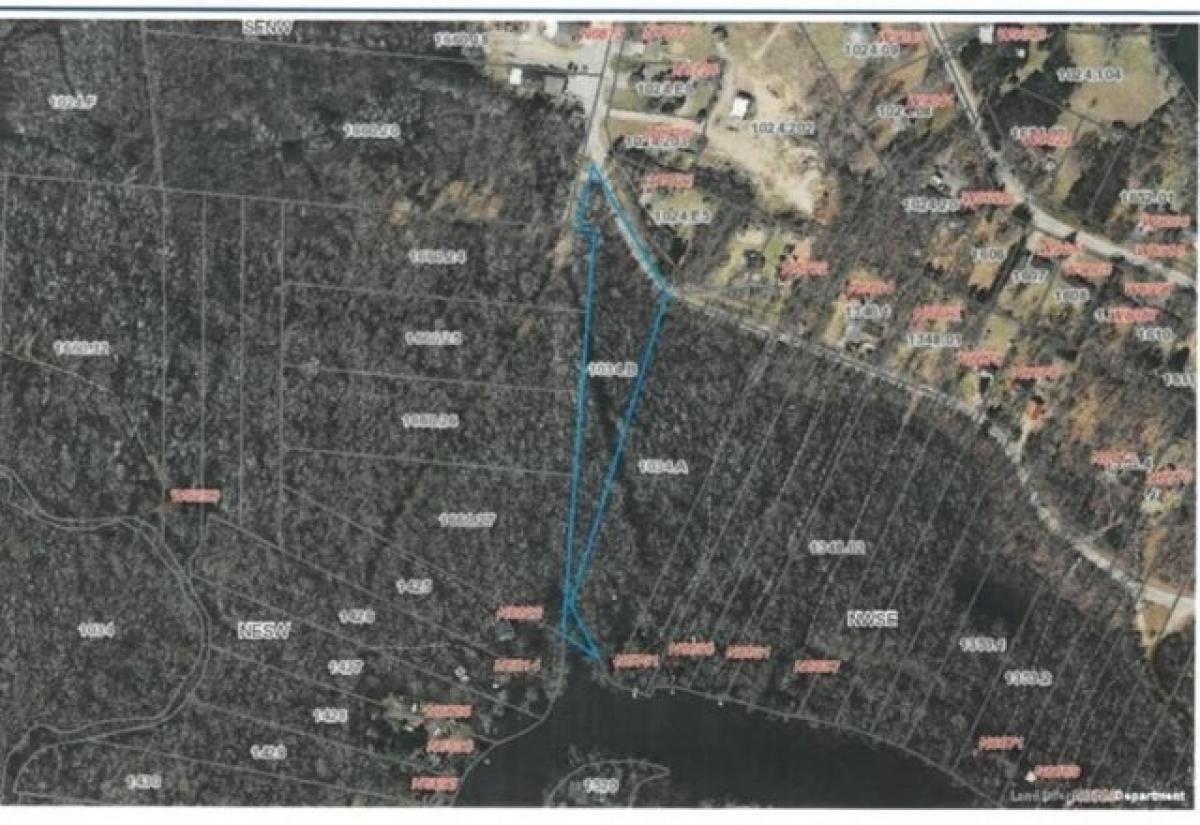 Picture of Residential Land For Sale in Portage, Wisconsin, United States