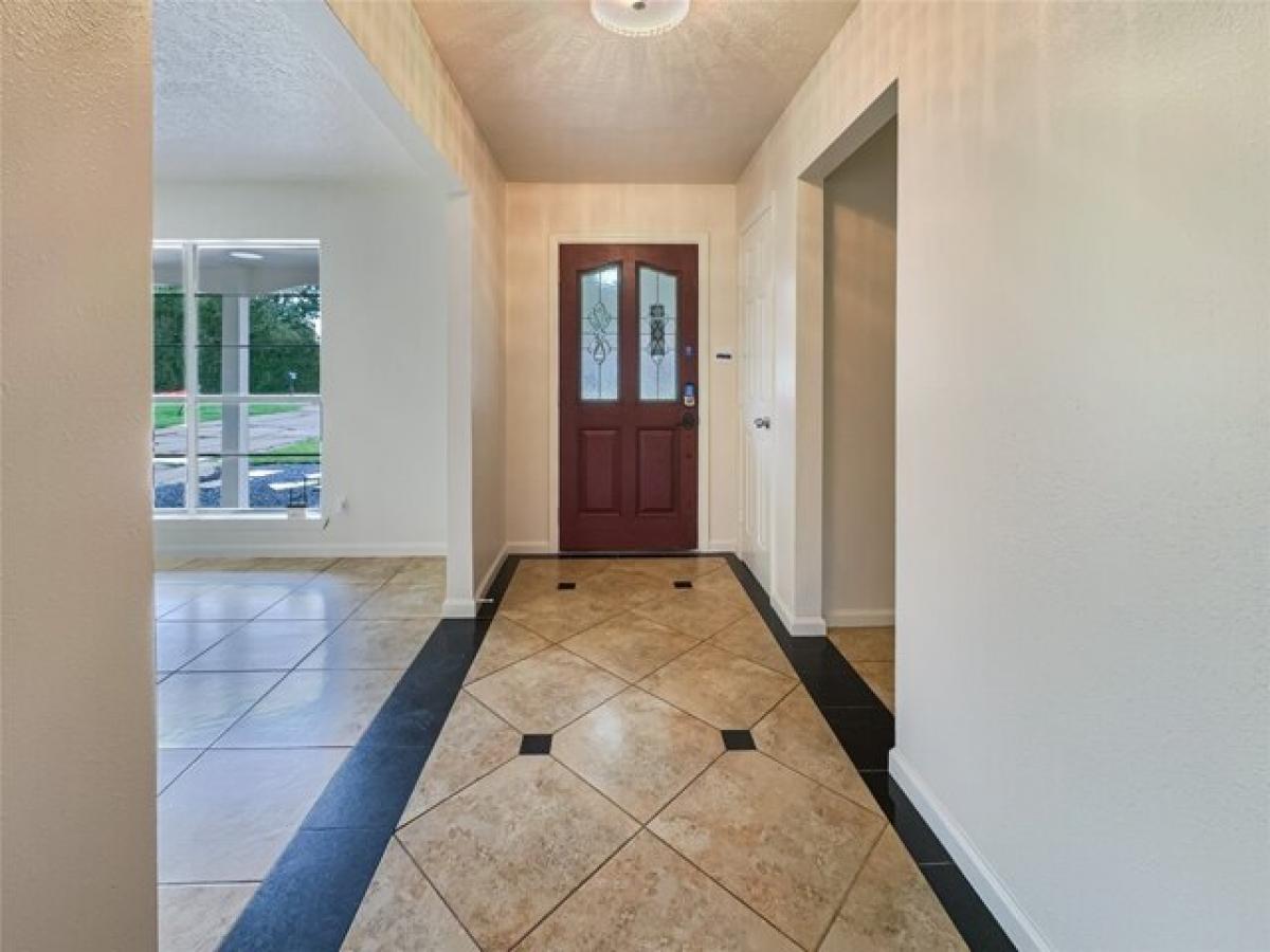 Picture of Home For Sale in La Porte, Texas, United States