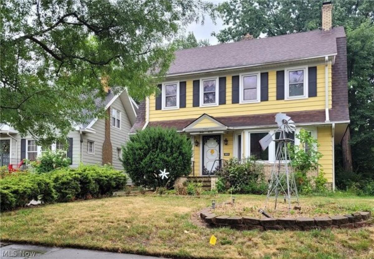 Picture of Home For Sale in Cleveland Heights, Ohio, United States