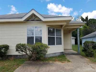 Home For Rent in Pensacola, Florida