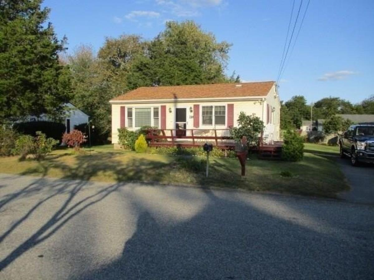 Picture of Home For Rent in Charlestown, Rhode Island, United States