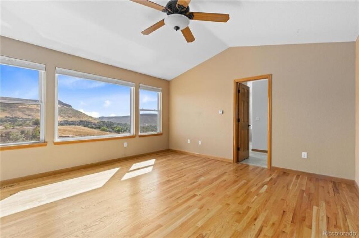 Picture of Home For Sale in Golden, Colorado, United States