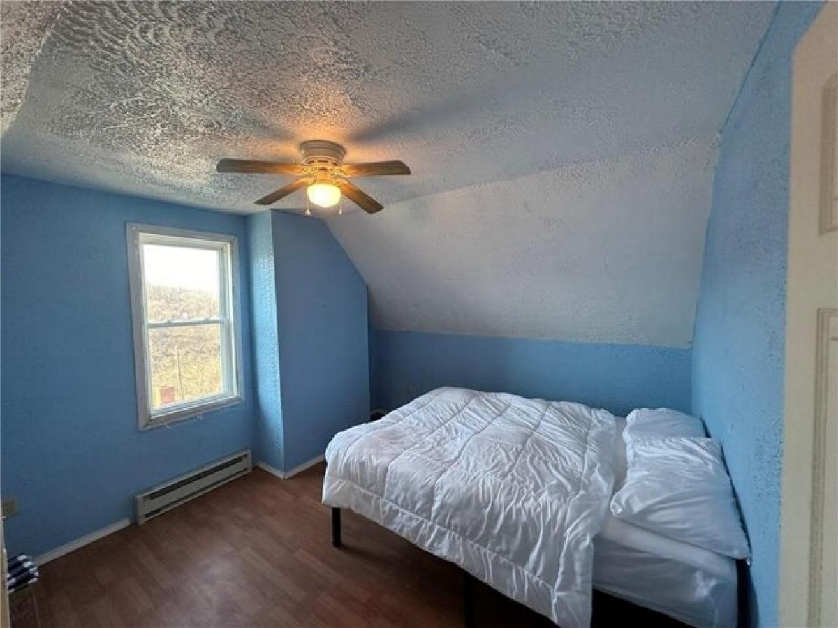 Picture of Home For Rent in Mount Washington, Pennsylvania, United States