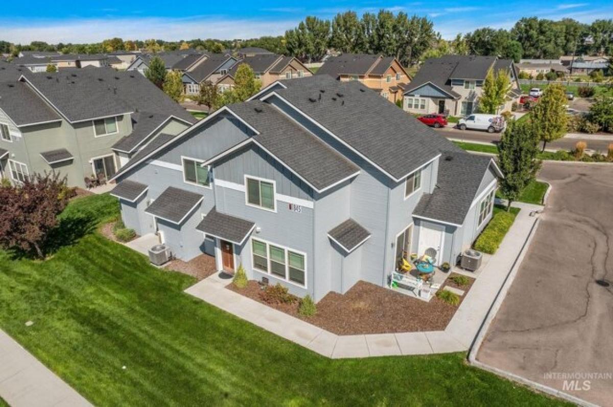 Picture of Home For Sale in Nampa, Idaho, United States