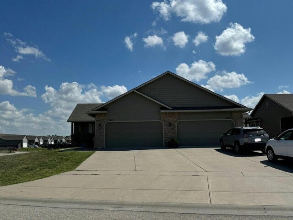 Picture of Home For Sale in Kechi, Kansas, United States