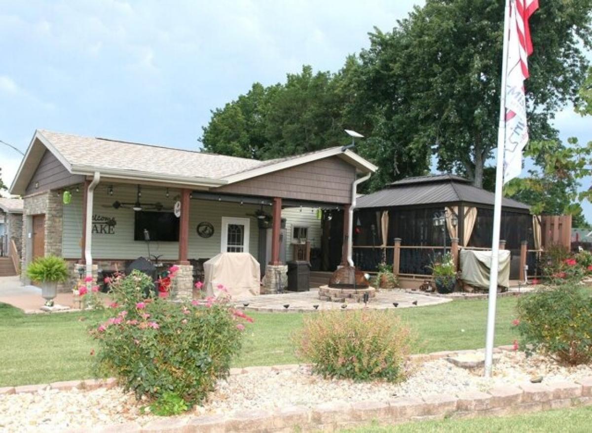 Picture of Home For Sale in Blue Eye, Missouri, United States