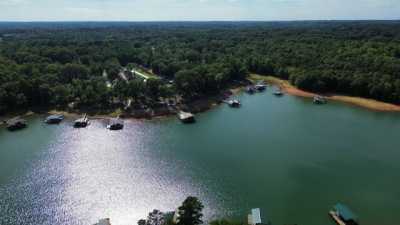 Home For Sale in Hartwell, Georgia