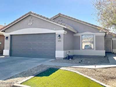 Home For Sale in Maricopa, Arizona