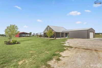 Home For Sale in Bowie, Texas