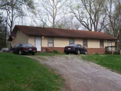 Home For Sale in Carbondale, Illinois