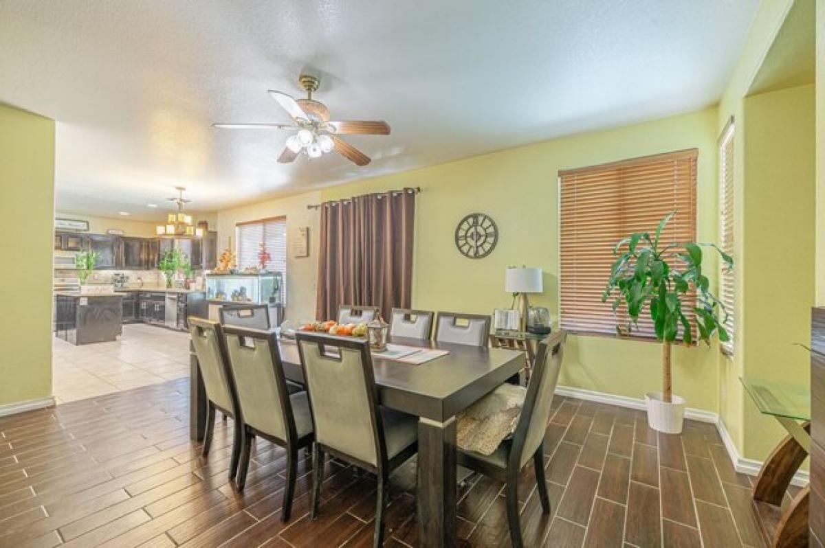 Picture of Home For Sale in Palmdale, California, United States