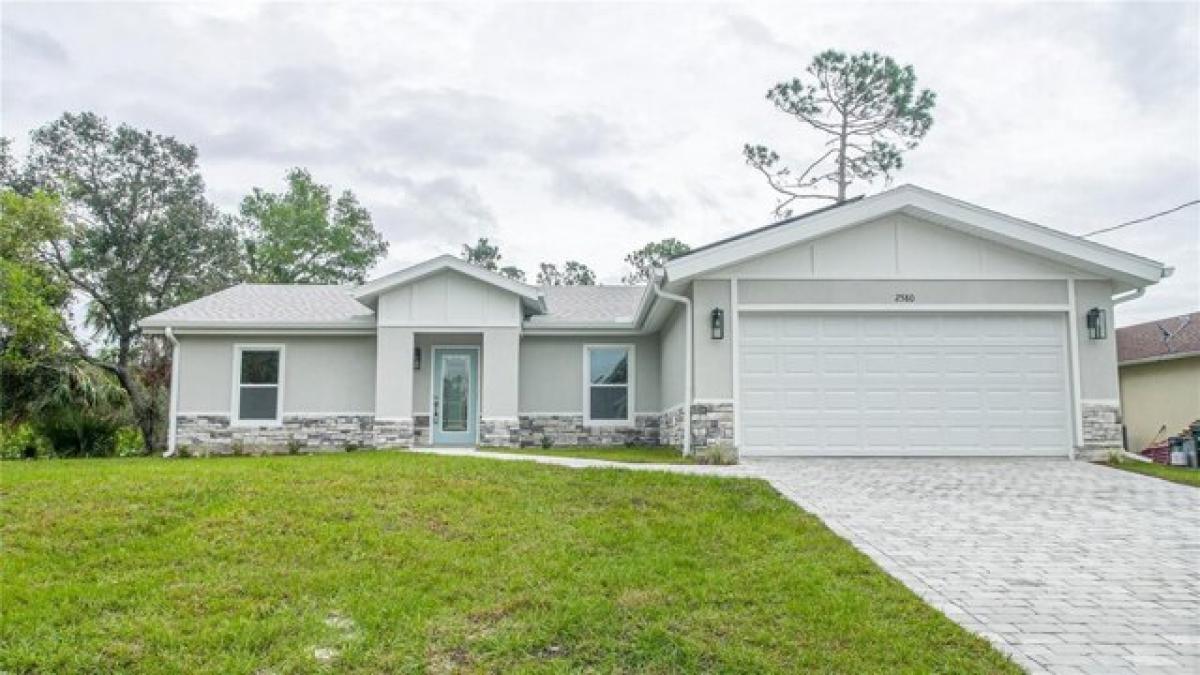 Picture of Home For Sale in North Port, Florida, United States