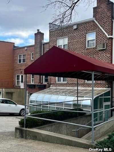 Home For Sale in Rego Park, New York